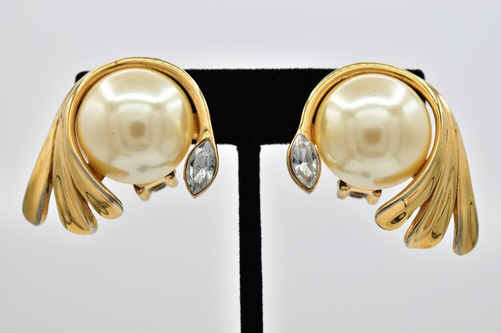Vintage Pearl Rhinestone Crystal Swirl Clip On Earrings Gold Chunky 1980s BinAZ